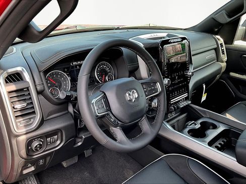 New 2026 RAM 1500 Laramie AWD/4WD image 16