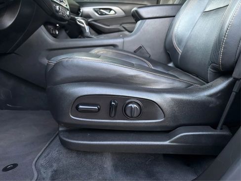 Used 2021 Chevrolet Traverse Premier w/ Redline Edition FWD image 19