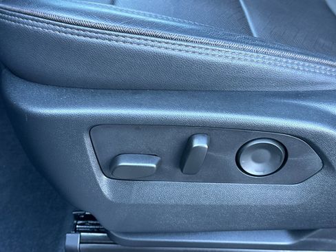 Used 2023 Chevrolet Tahoe High Country image 13