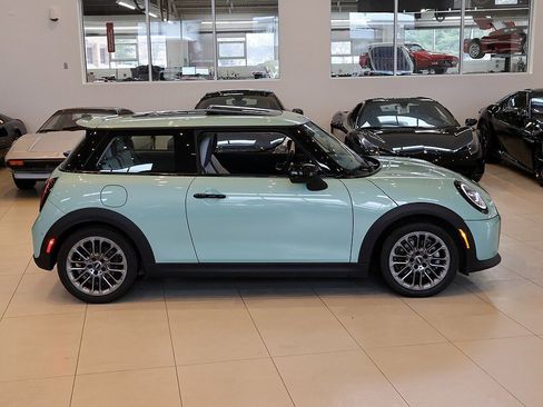 Used 2025 MINI Cooper S image 18