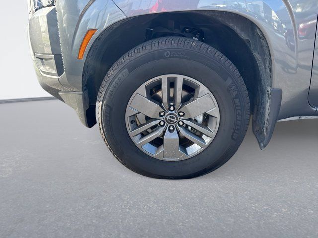 Certified 2025 Nissan Frontier SV RWD image 12