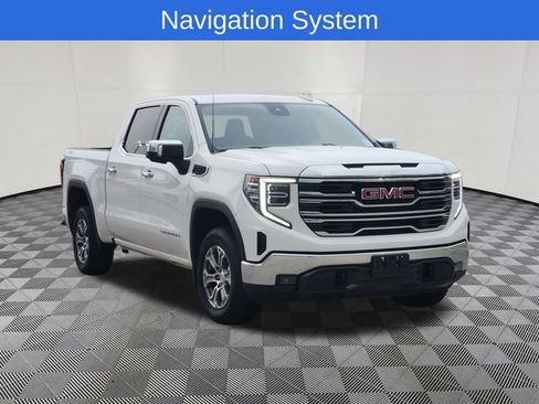 Used 2025 GMC Sierra 1500 SLT AWD/4WD image 2