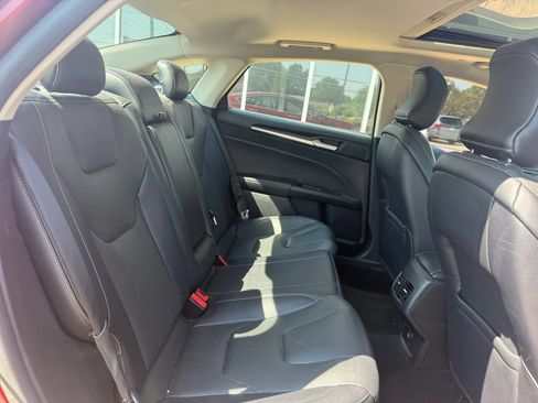 Used 2019 Ford Fusion Titanium FWD image 15
