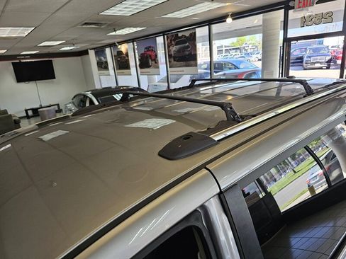 Used 2019 Dodge Grand Caravan SXT image 32