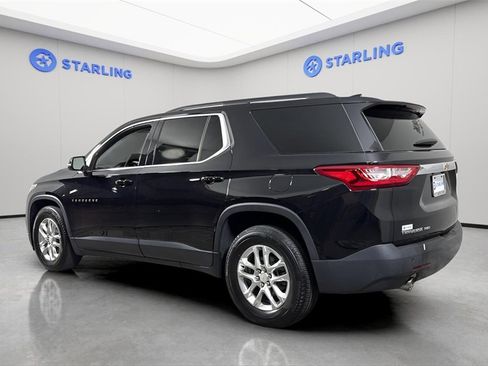 Used 2021 Chevrolet Traverse LT image 5