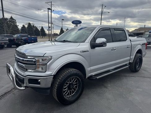 Used 2018 Ford F150 Lariat w/ Equipment Group 502A Luxury image 2