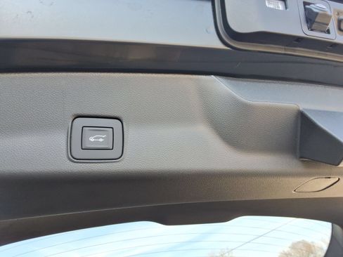 Used 2026 Chevrolet TrailBlazer RS w/ Convenience Package FWD image 23