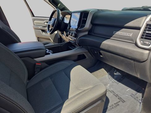 Used 2022 RAM 1500 Big Horn w/ Night Edition AWD/4WD image 11