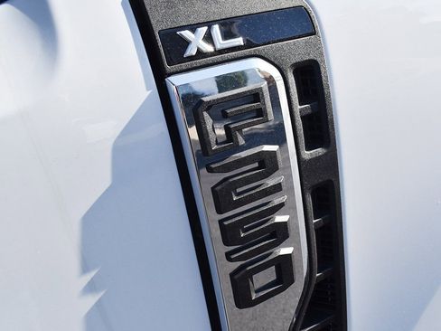 New 2025 Ford F250 XLT image 13