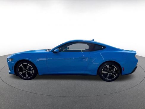 Used 2024 Ford Mustang Premium image 9