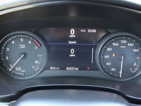 Used 2019 Cadillac XT4 Premium Luxury w/ Technology Package FWD image 23