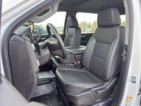Used 2024 GMC Sierra 2500 Pro AWD/4WD image 16