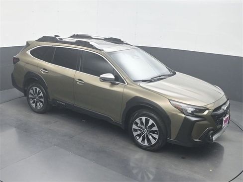 Used 2023 Subaru Outback Touring XT image 19