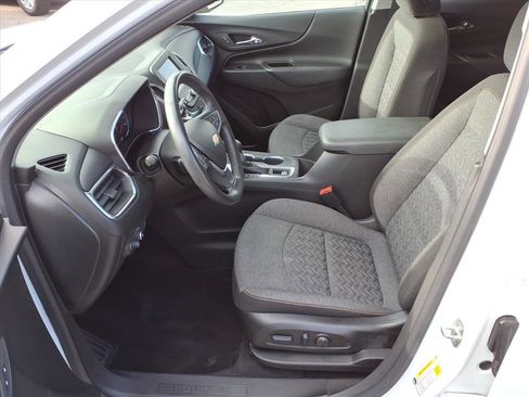 Used 2022 Chevrolet Equinox LT image 11