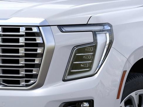 New 2026 GMC Yukon Denali w/ Sun & Power Step Package AWD/4WD image 10