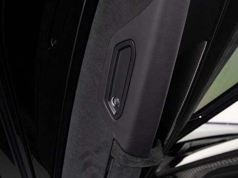 Used 2025 McLaren 750S RWD image 11