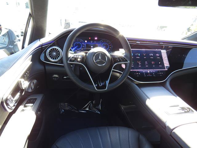 Used 2023 Mercedes-Benz EQS 580 4MATIC Sedan w/ Exclusive Trim Package image 10