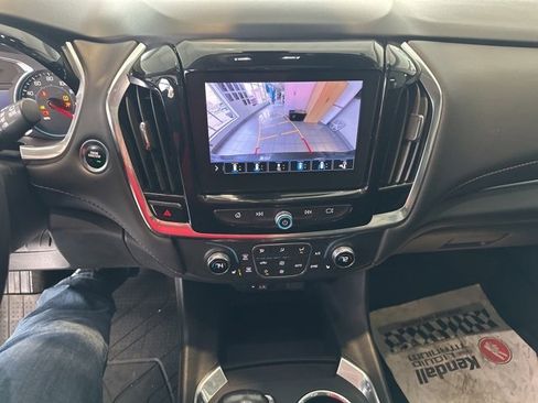 Used 2021 Chevrolet Traverse RS image 11