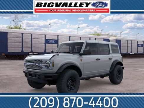 New 2026 Ford Bronco Badlands AWD/4WD image 1