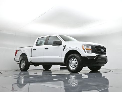 Certified 2022 Ford F150 XL w/ Trailer Tow Package image 4