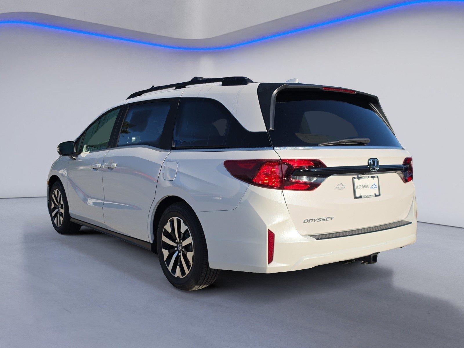 New 2027 Honda Odyssey EX-L image 3