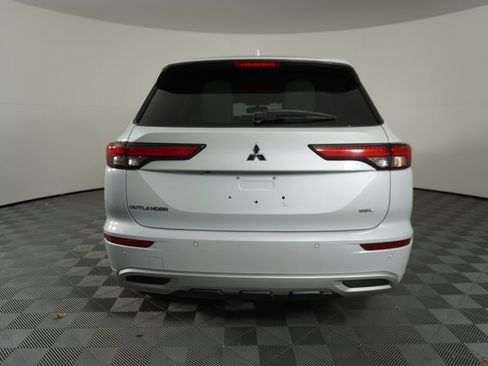Used 2022 Mitsubishi Outlander SEL image 7