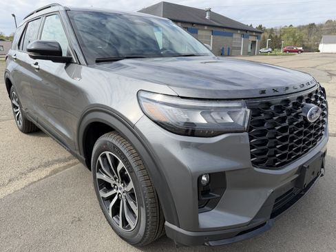 New 2026 Ford Explorer ST-Line AWD/4WD image 1