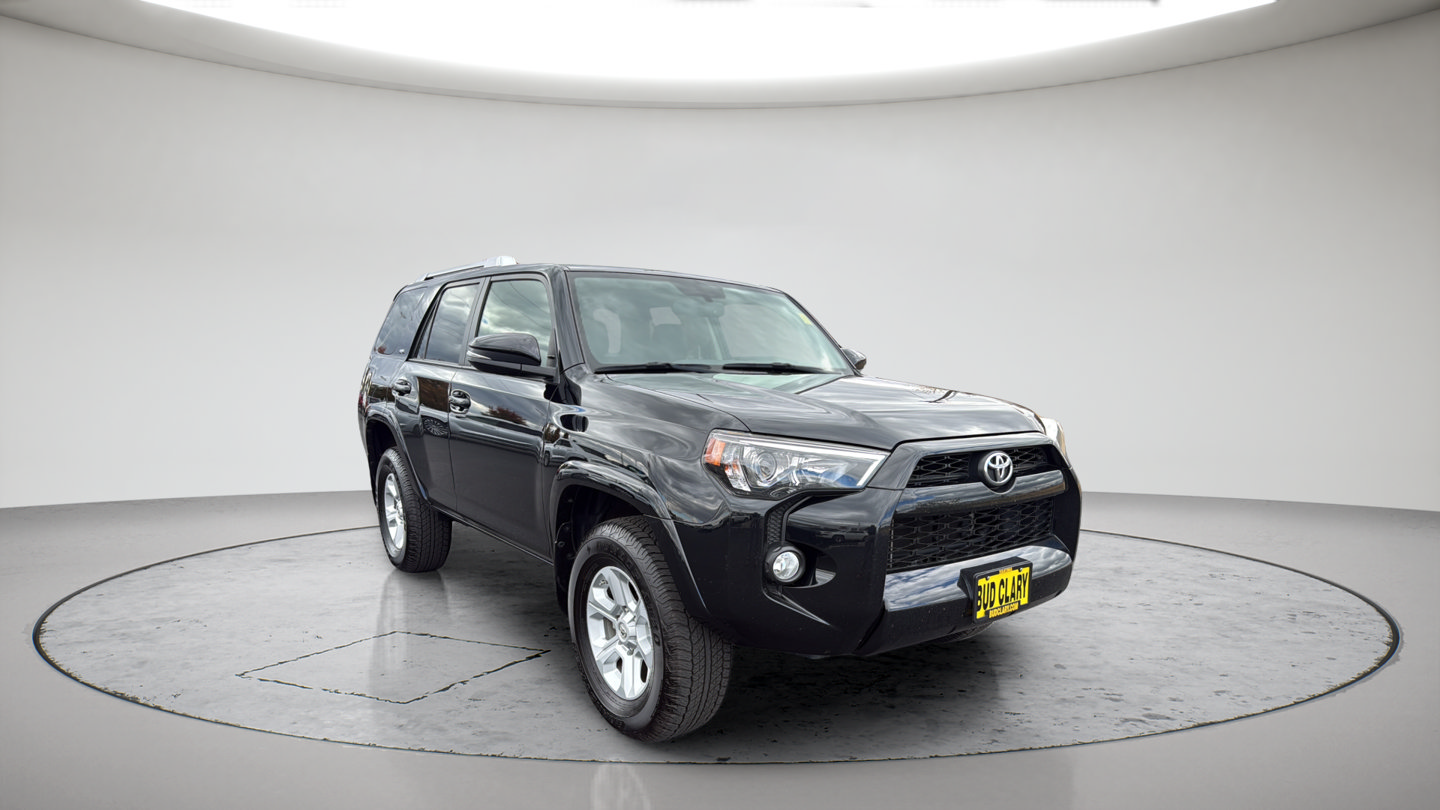 Certified 2018 Toyota 4Runner SR5 Premium AWD/4WD image 3
