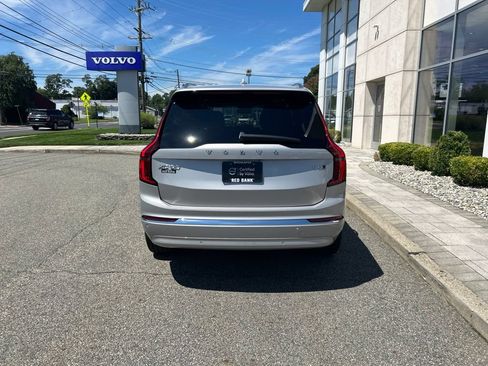 Used 2025 Volvo XC90 B6 Plus AWD/4WD image 4