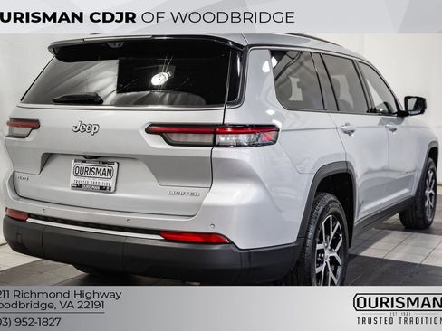 Used 2024 Jeep Grand Cherokee L Limited w/ Luxury Tech Group II image 5