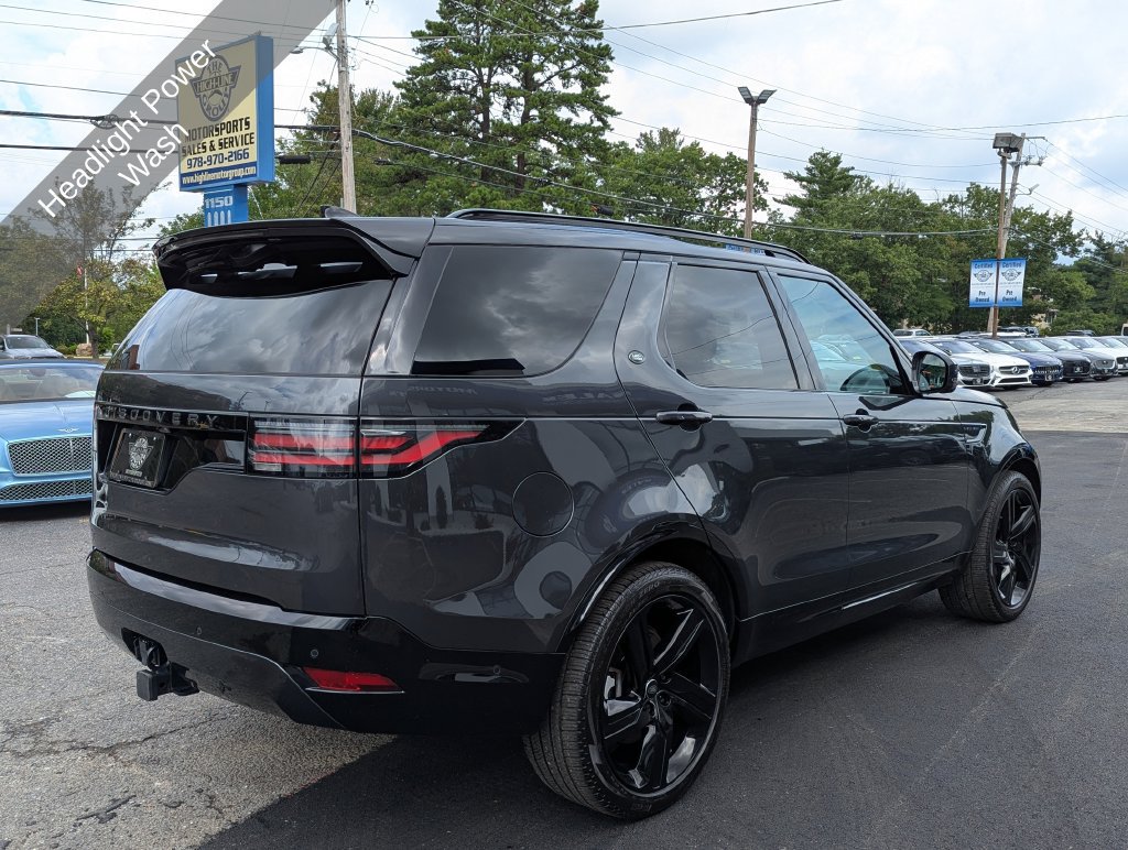 Used 2025 Land Rover Discovery Dynamic SE AWD/4WD image 9