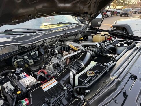 Used 2020 Ford F350 Platinum w/ FX4 Off-Road Package image 36