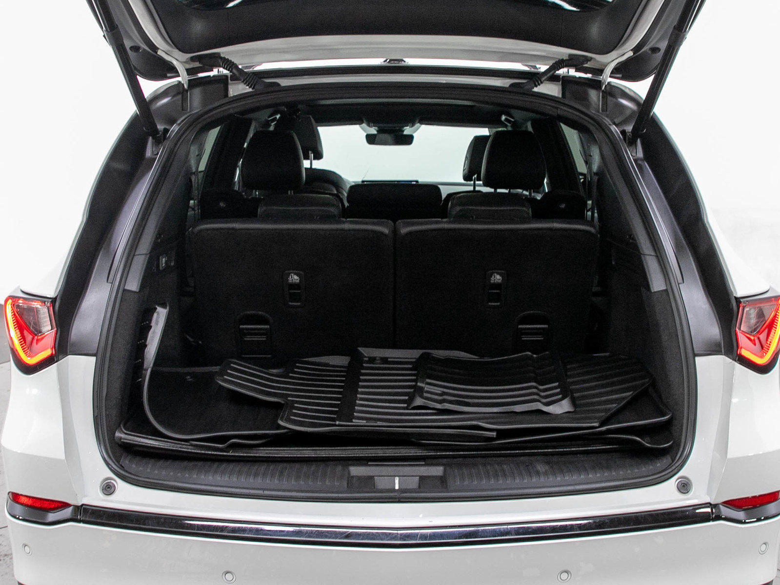 Used 2023 Acura MDX A-Spec AWD/4WD image 18