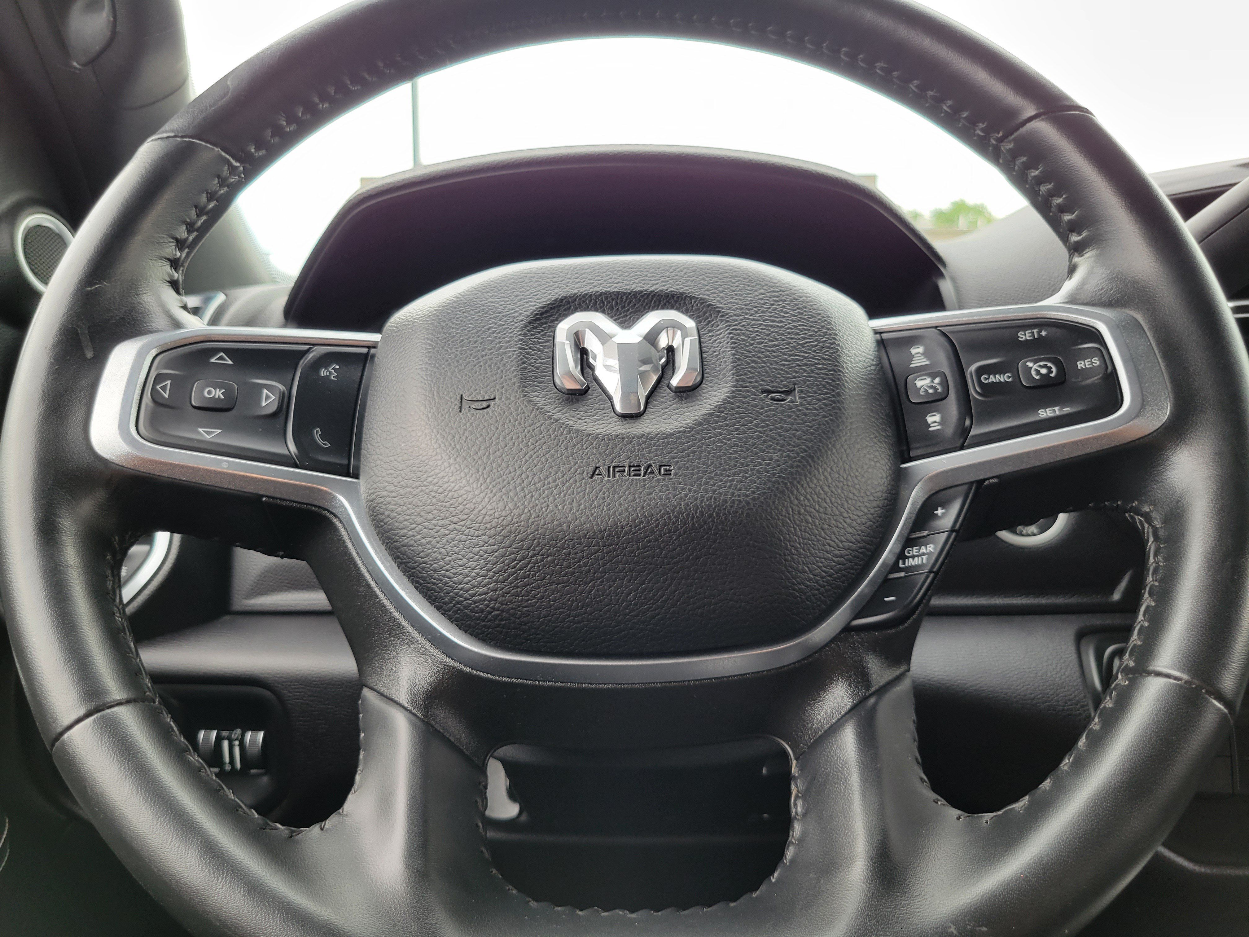 Used 2023 RAM 3500 Laramie AWD/4WD image 10