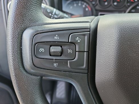 Used 2022 Chevrolet Silverado 1500 Custom image 17