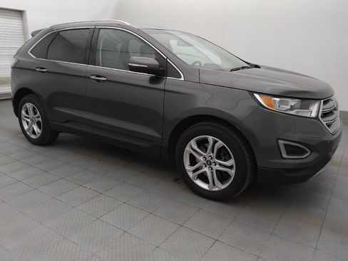 Used 2017 Ford Edge Titanium w/ Technology Package AWD/4WD image 11