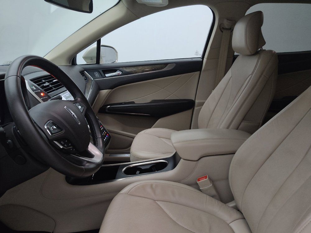 Used 2017 Lincoln MKC Reserve FWD image 17