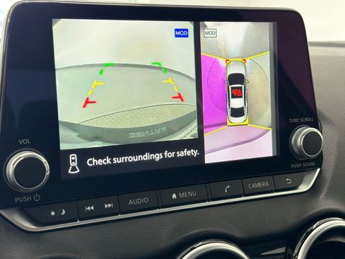 Used 2024 Nissan Sentra SR w/ SR Premium Package image 22