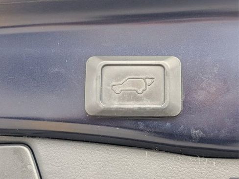 Used 2021 Toyota RAV4 XSE AWD/4WD image 27