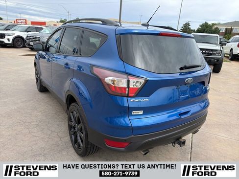 Used 2017 Ford Escape SE w/ Equipment Group 201A FWD image 7