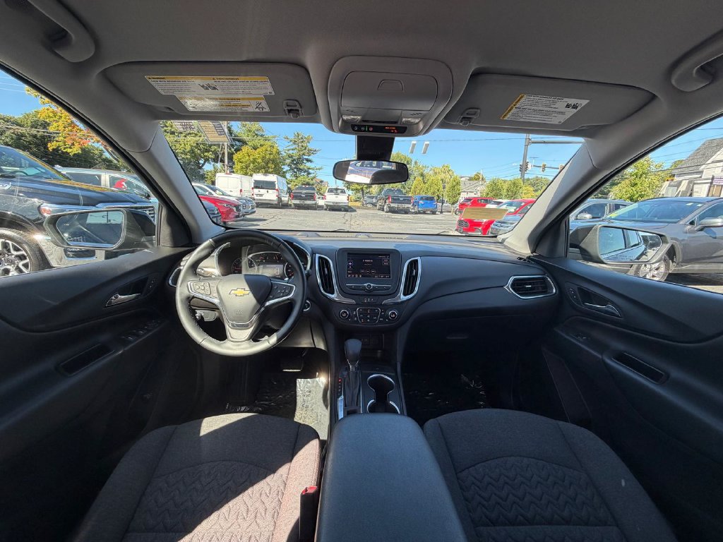 Used 2024 Chevrolet Equinox LT AWD/4WD image 14