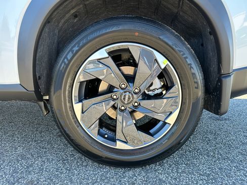 New 2026 Nissan Rogue SV image 20