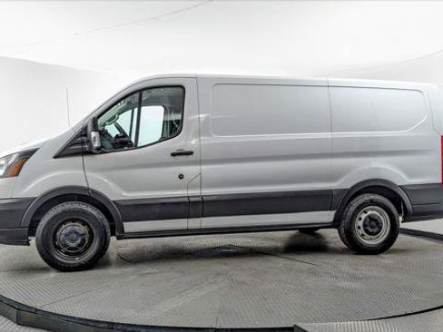 Used 2019 Ford Transit 150 130 Low Roof RWD image 3