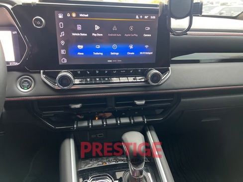 Used 2024 Chevrolet Colorado Z71 w/ LPO, Dark Essentials Package image 46