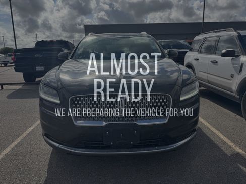 Used 2022 Lincoln Nautilus Reserve FWD image 1