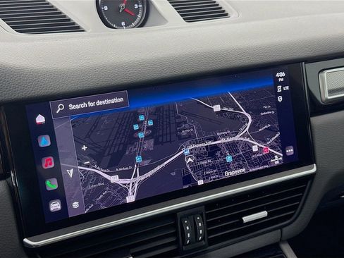 Certified 2023 Porsche Cayenne Platinum Edition AWD/4WD image 19
