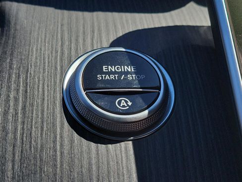 Used 2023 Mercedes-Benz C 43 AMG 4MATIC Sedan image 27