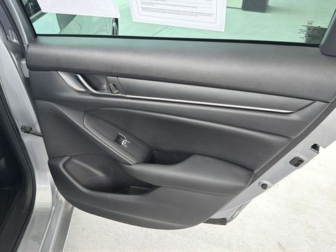 Used 2019 Honda Accord Sport image 15