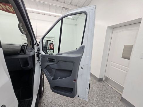 Used 2018 Ford Transit 150 148 Medium Roof RWD image 24