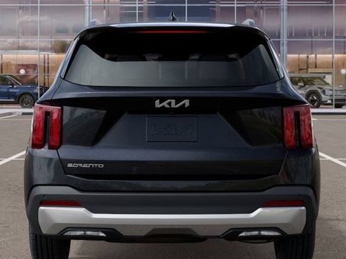 Used 2026 Kia Sorento S w/ S Panoramic Sunroof Package FWD image 13